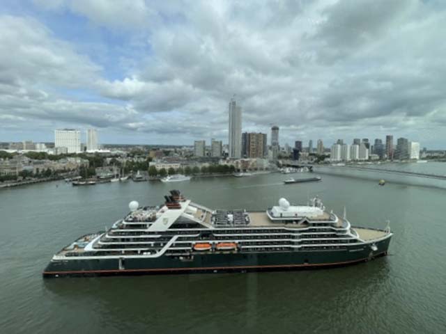 Seabourn Venture in Rotterdam